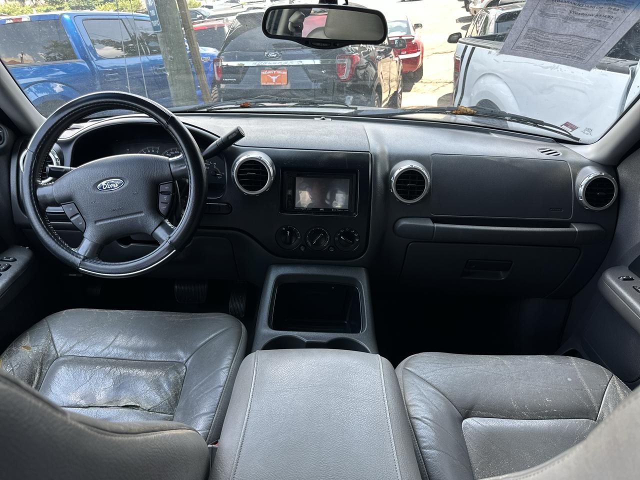Ford Expedition 4.6L XLT Popular 2003