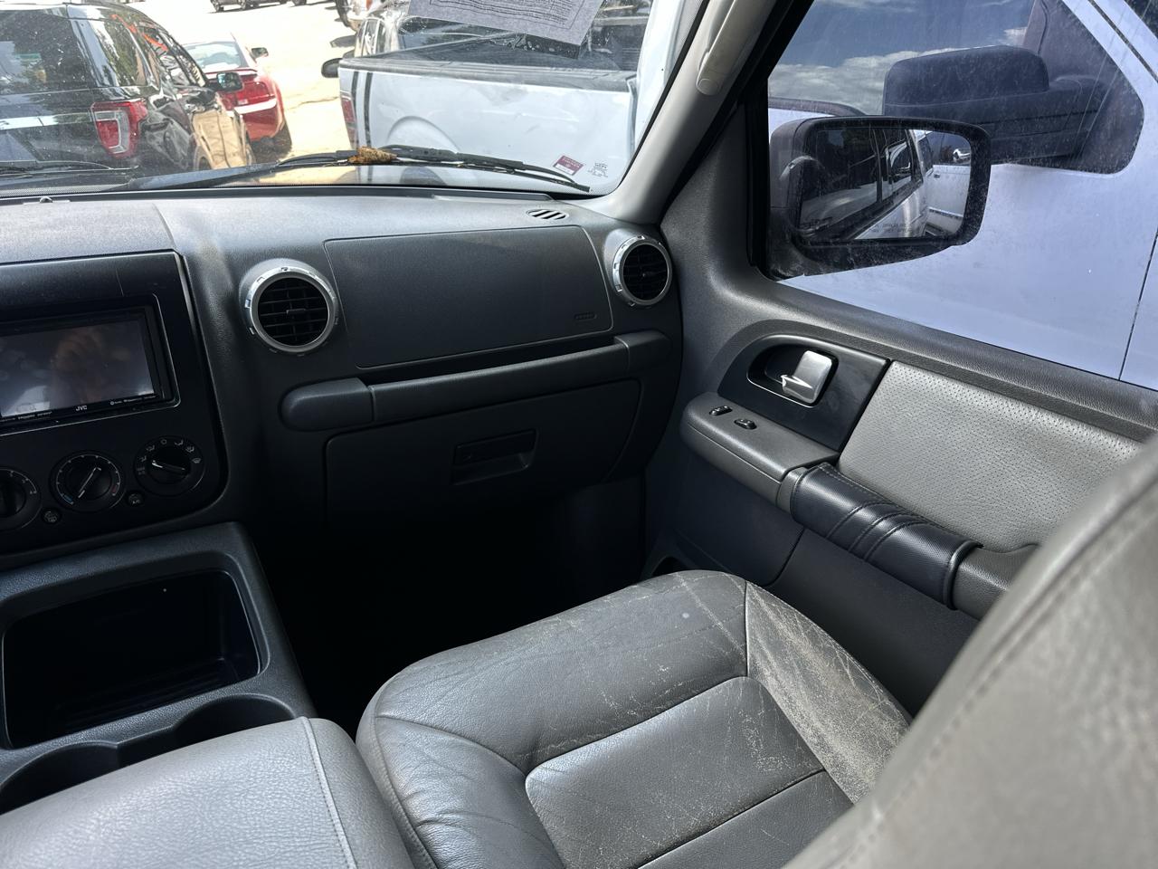 Ford Expedition 4.6L XLT Popular 2003