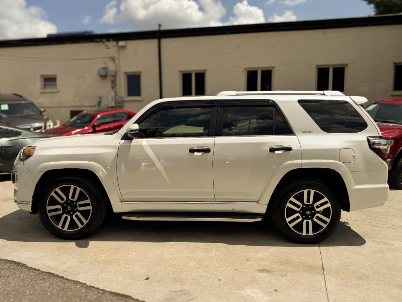 Toyota 4Runner RWD 4dr V6 SR5 Premium (Natl) 2015