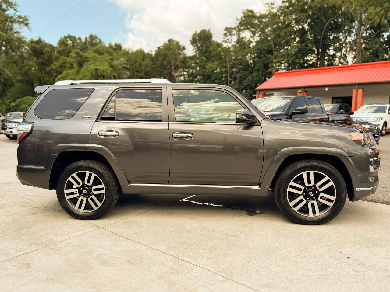 Toyota 4Runner RWD 4dr V6 SR5 Premium (Natl) 2016