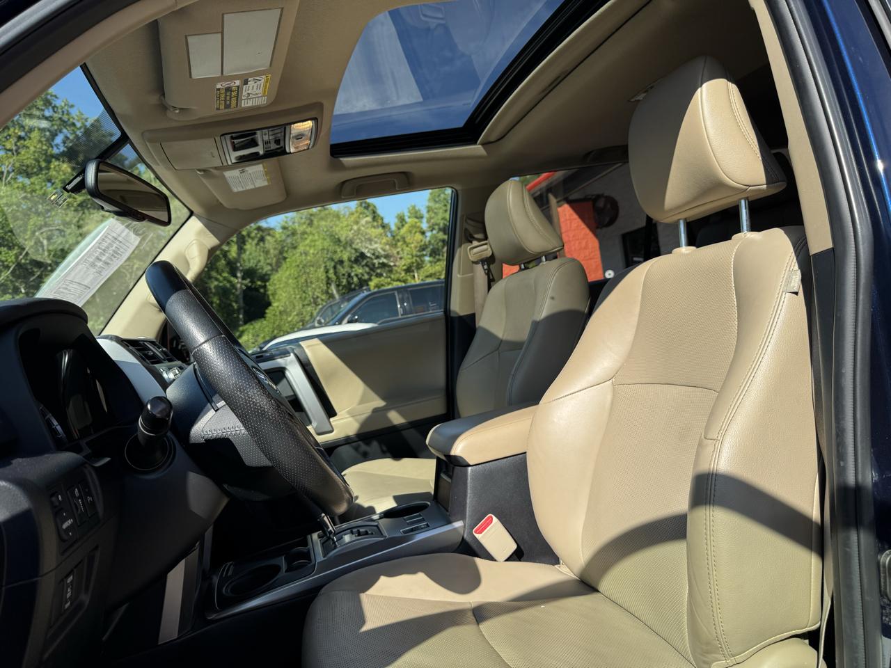 Toyota 4Runner RWD 4dr V6 SR5 Premium (Natl) 2015