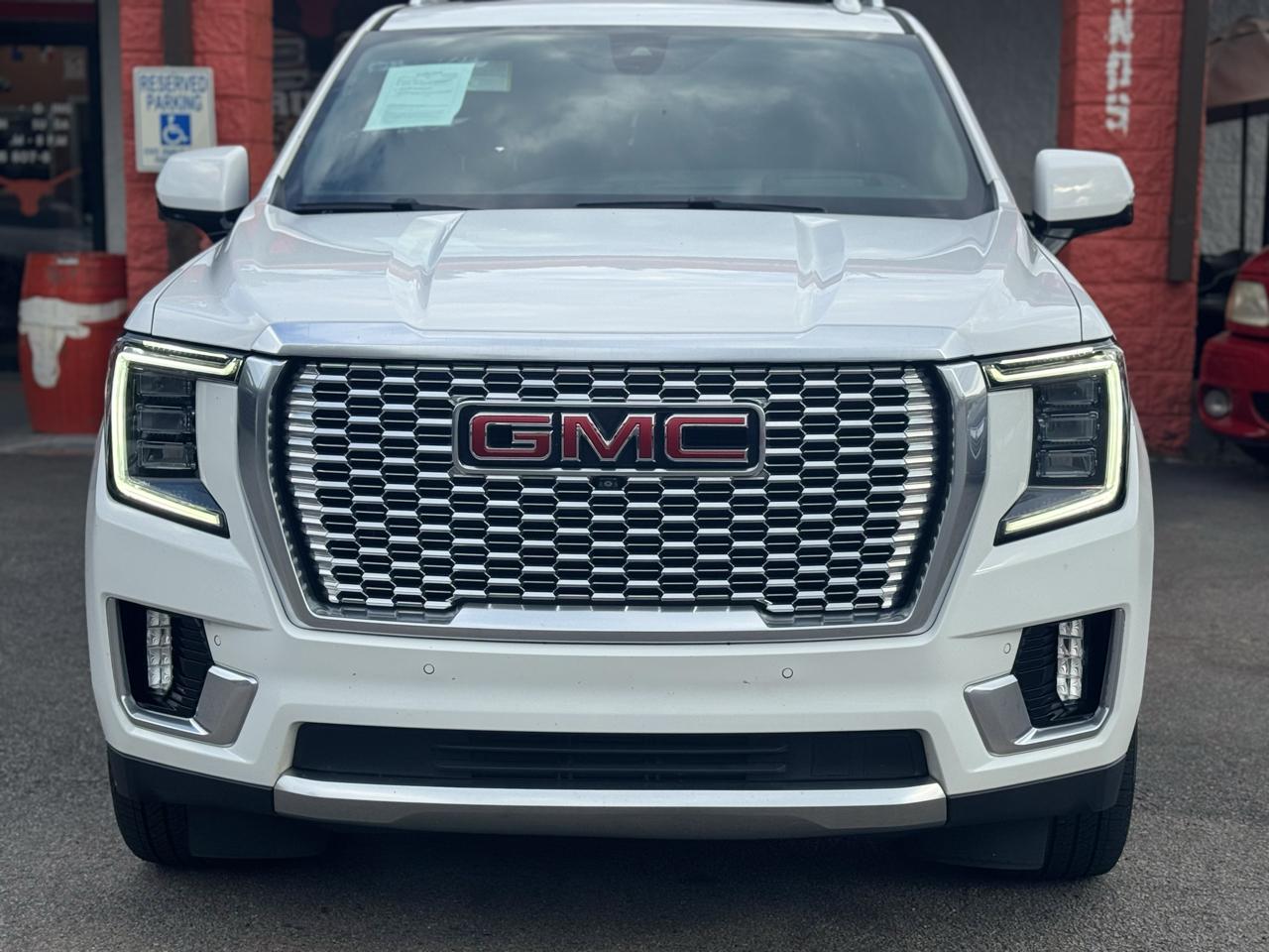 GMC Yukon 4WD 4dr Denali 2021
