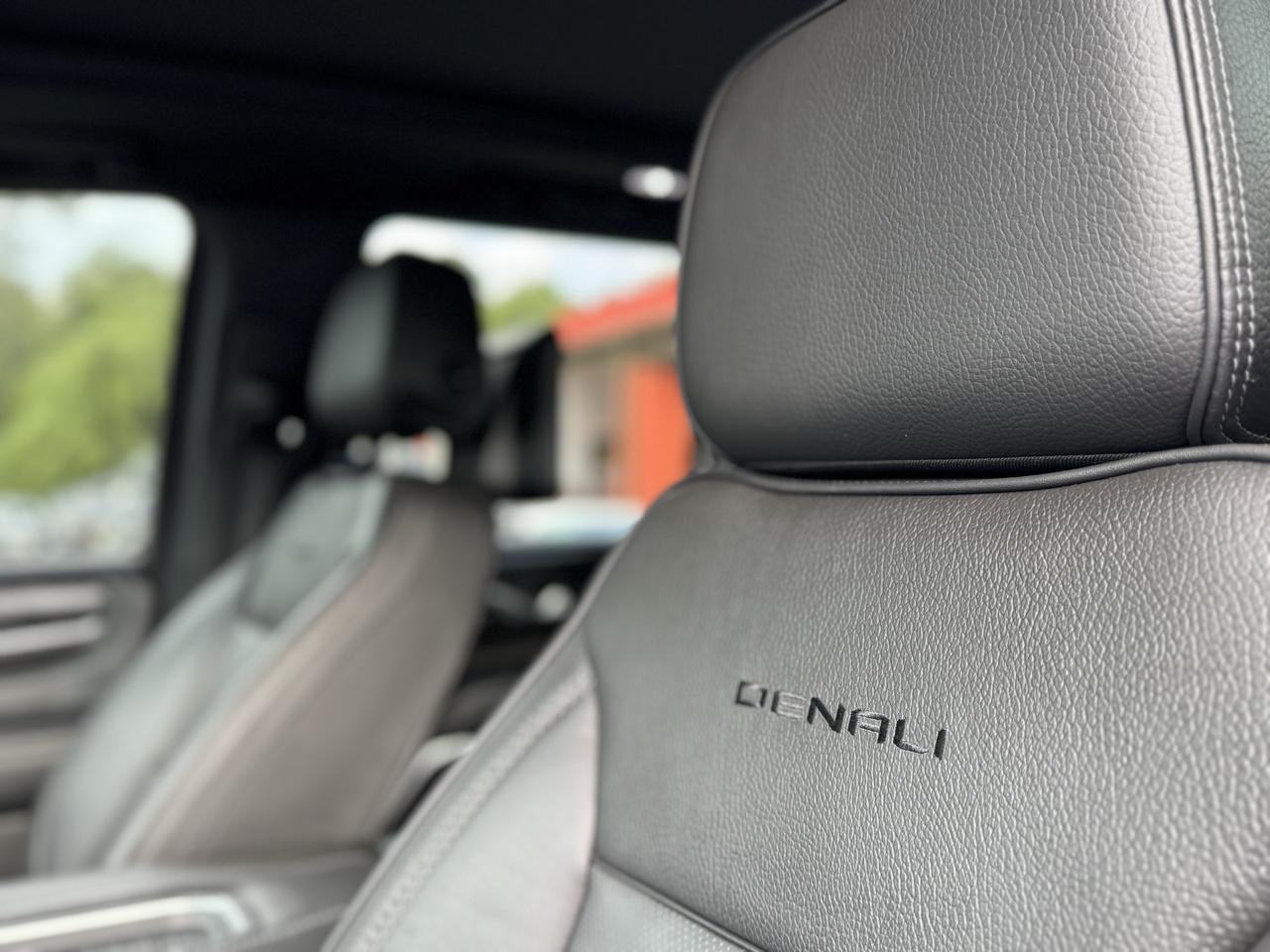 GMC Yukon 4WD 4dr Denali 2021