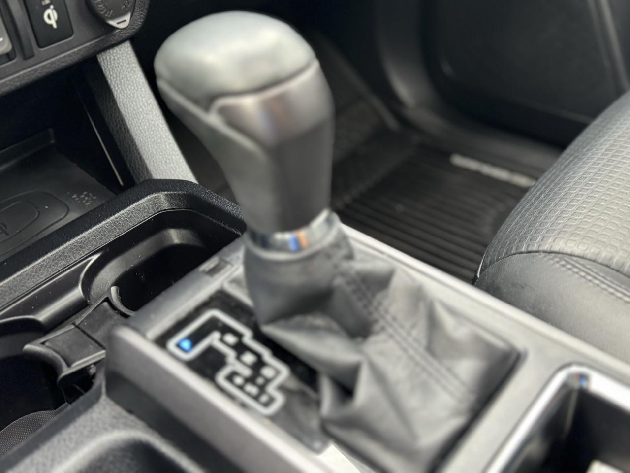 Toyota Tacoma 4WD TRD Off Road Double Cab 5' Bed V6 MT (Natl) 2019