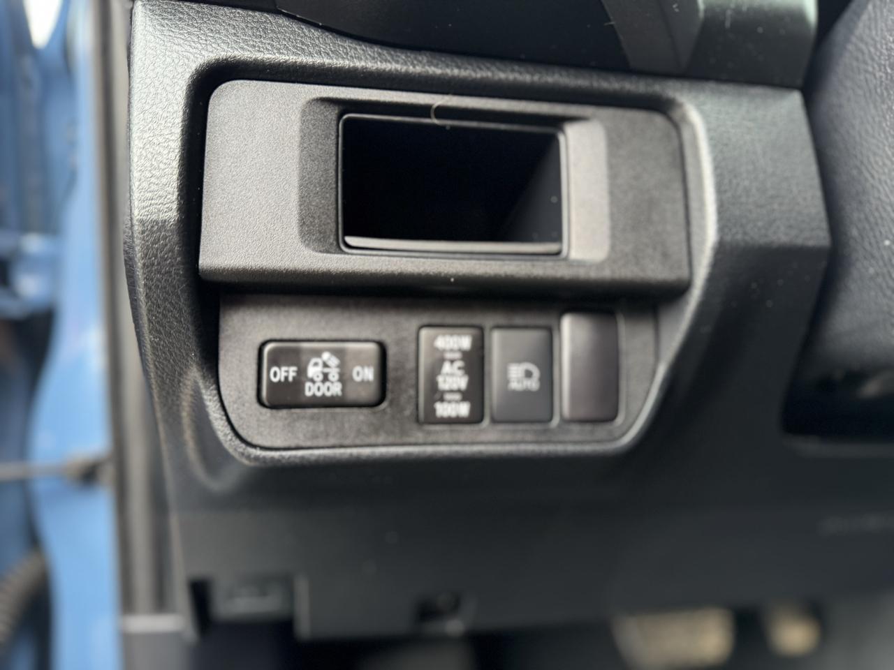 Toyota Tacoma 4WD TRD Off Road Double Cab 5' Bed V6 MT (Natl) 2019