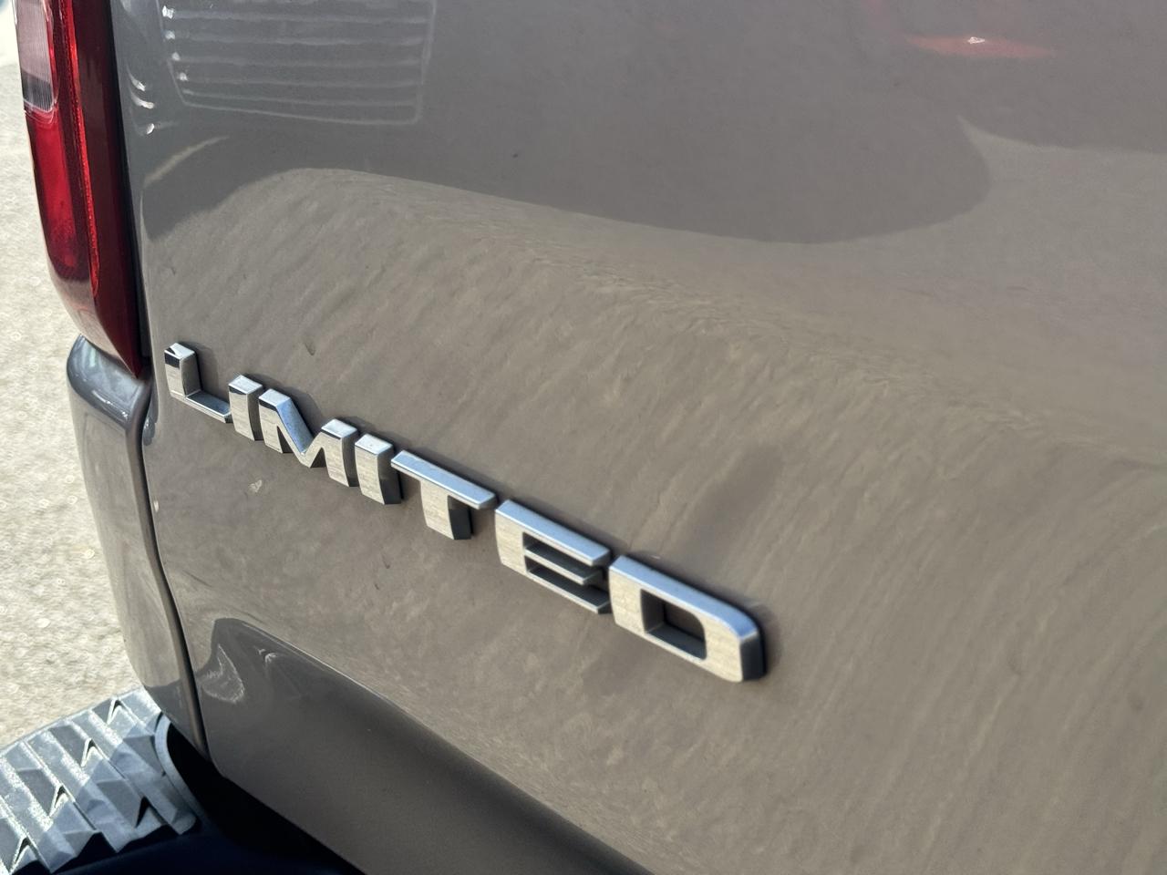 RAM 1500 Limited 4x4 Crew Cab 5'7" Box 2020