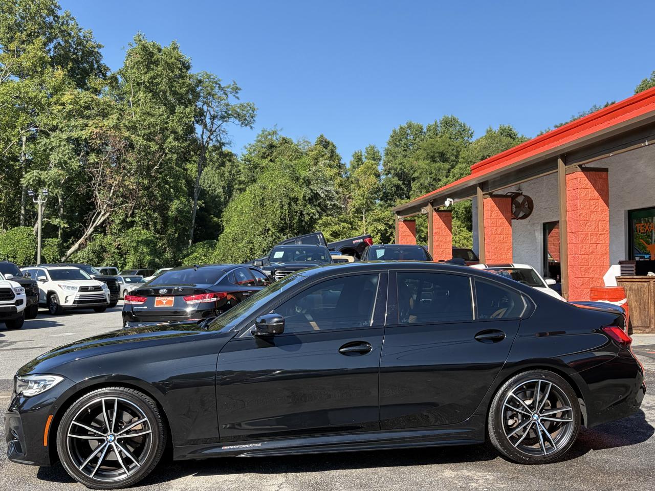 BMW 3 Series 330i Sedan 2020
