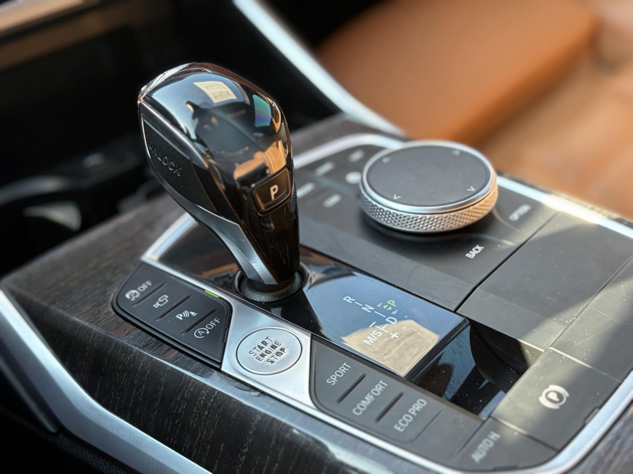 BMW 3 Series 330i Sedan 2020