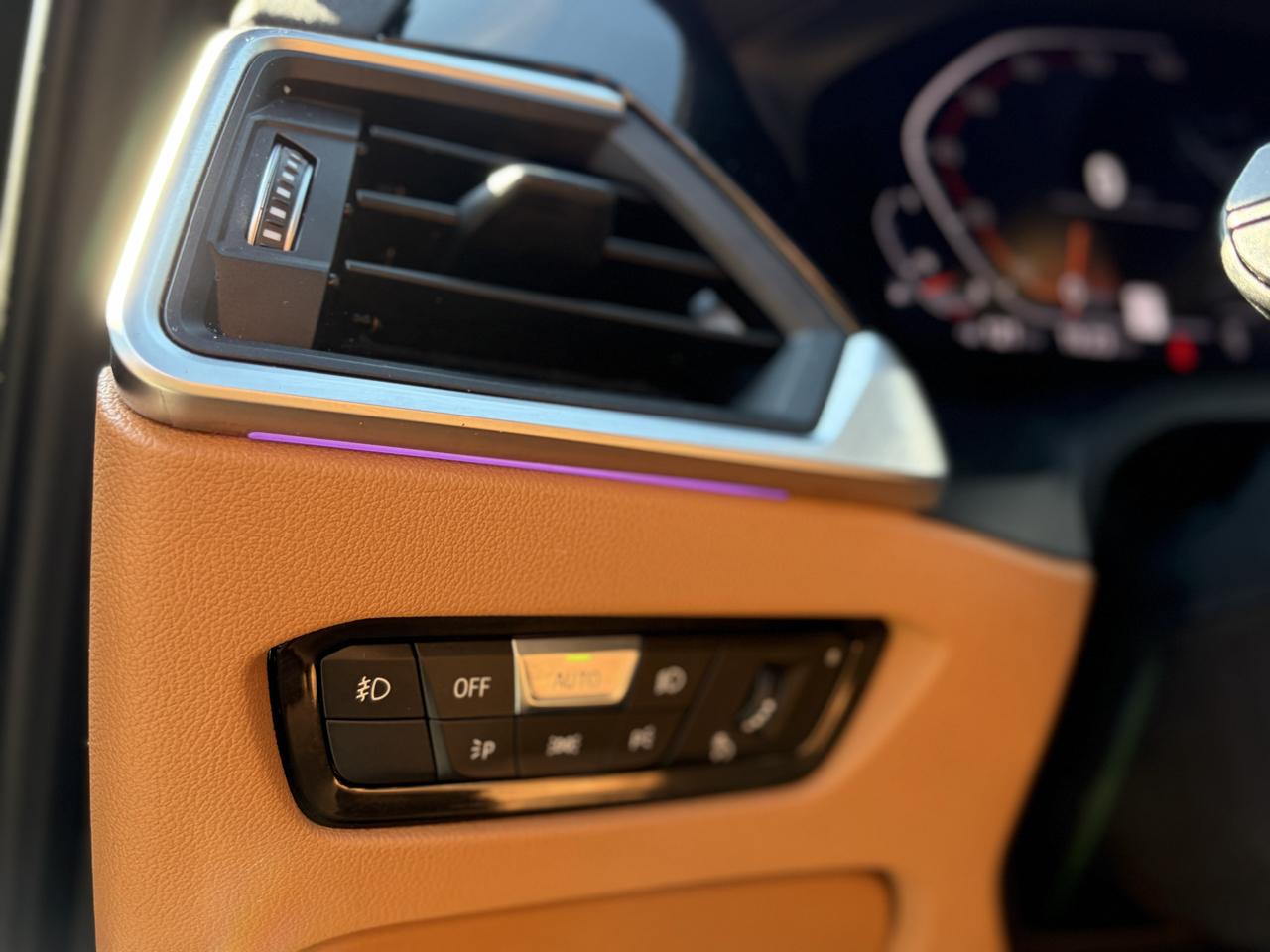 BMW 3 Series 330i Sedan 2020