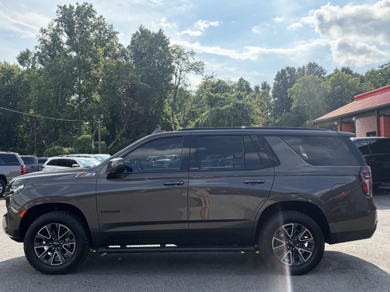 Chevrolet Tahoe 4WD 4dr Z71 2021