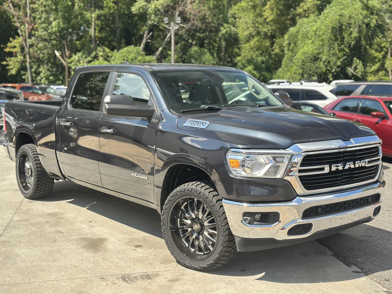 RAM 1500 Big Horn/Lone Star 4x4 Crew Cab 6'4" Box 2019