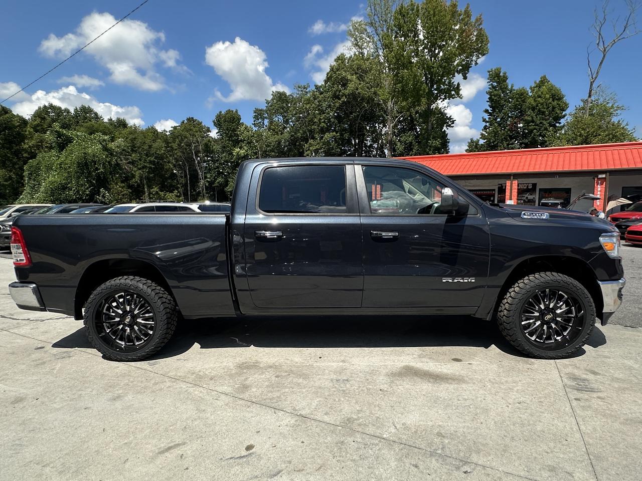 RAM 1500 Big Horn/Lone Star 4x4 Crew Cab 6'4" Box 2019