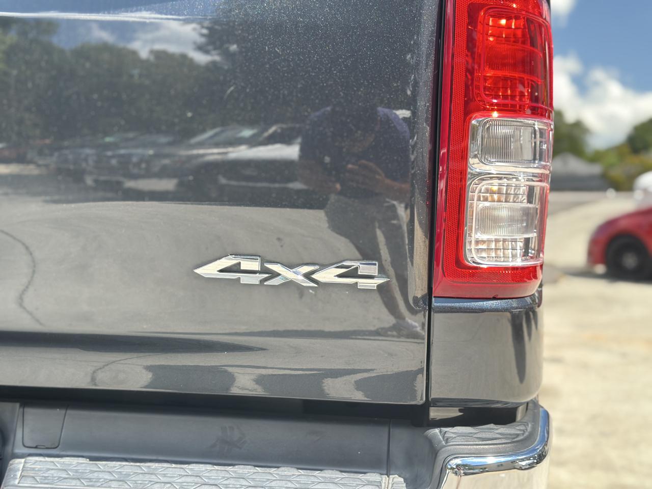RAM 1500 Big Horn/Lone Star 4x4 Crew Cab 6'4" Box 2019