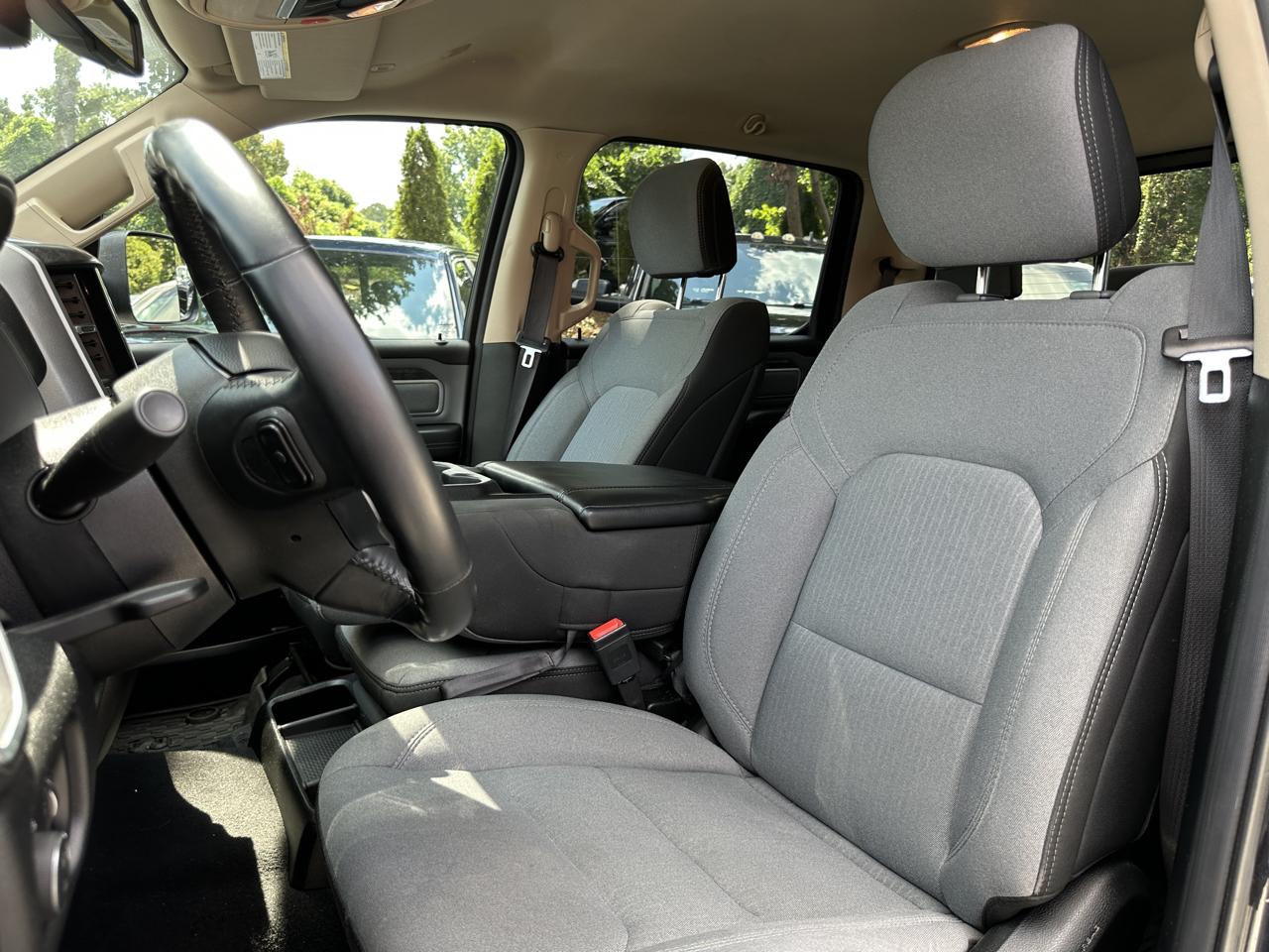 RAM 1500 Big Horn/Lone Star 4x4 Crew Cab 6'4" Box 2019