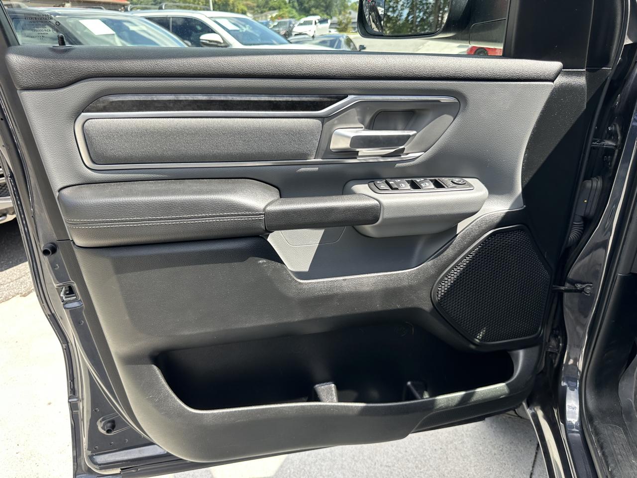 RAM 1500 Big Horn/Lone Star 4x4 Crew Cab 6'4" Box 2019