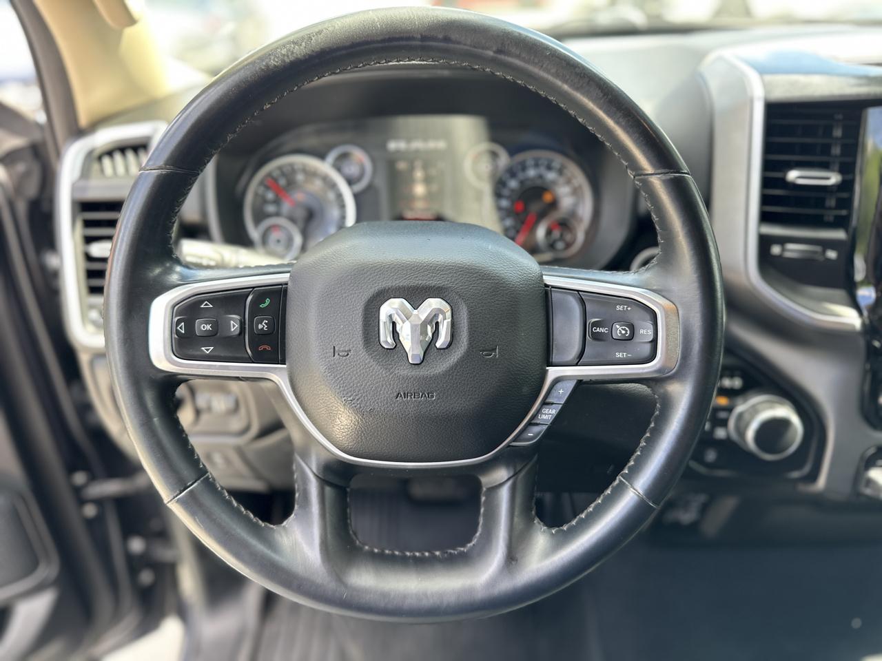 RAM 1500 Big Horn/Lone Star 4x4 Crew Cab 6'4" Box 2019