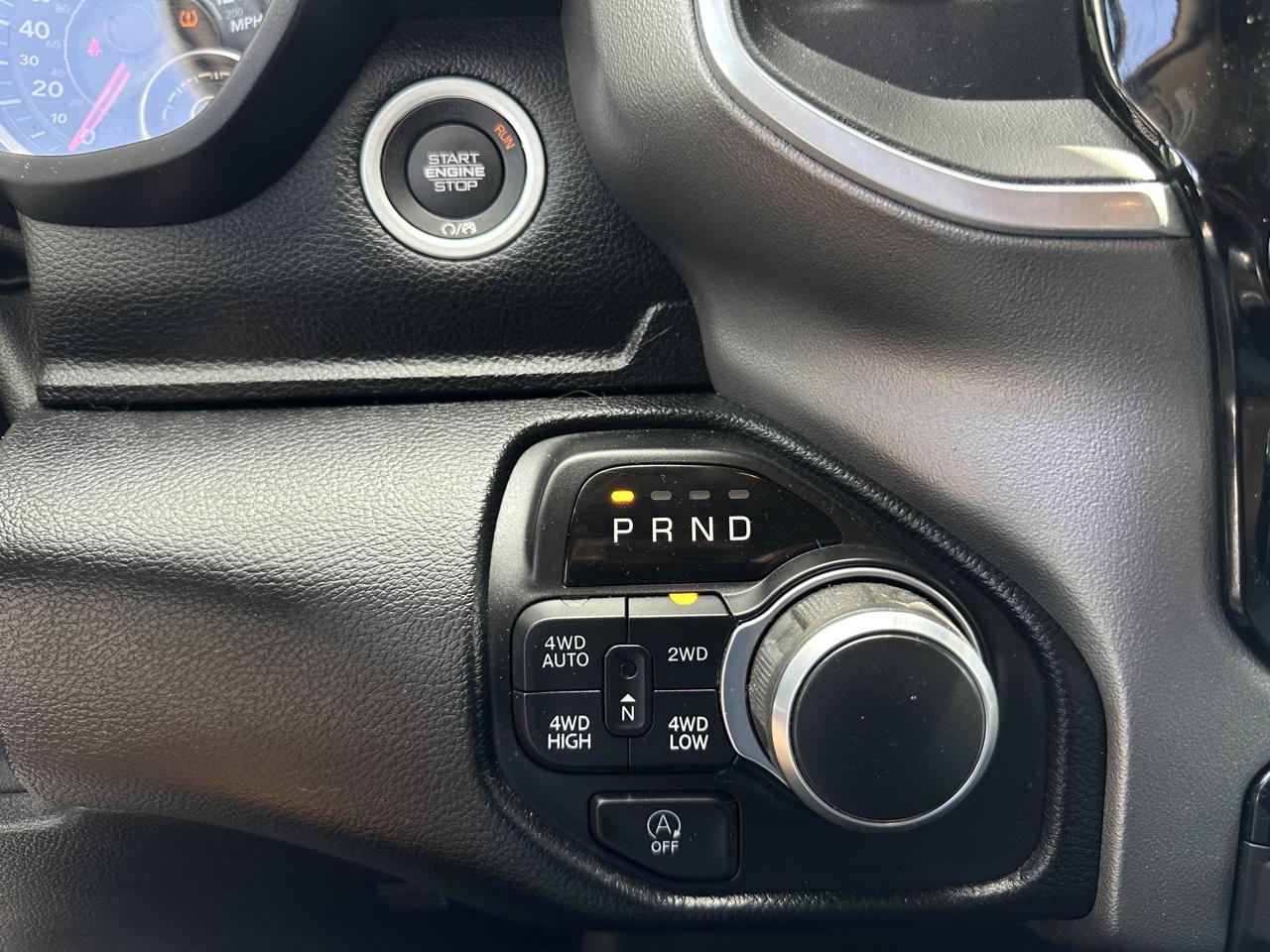 RAM 1500 Big Horn/Lone Star 4x4 Crew Cab 6'4" Box 2019