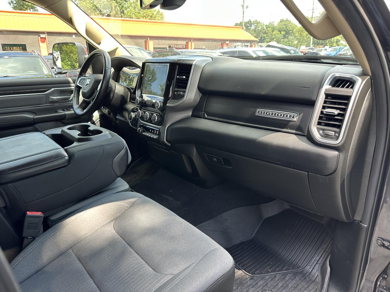 RAM 1500 Big Horn/Lone Star 4x4 Crew Cab 6'4" Box 2019