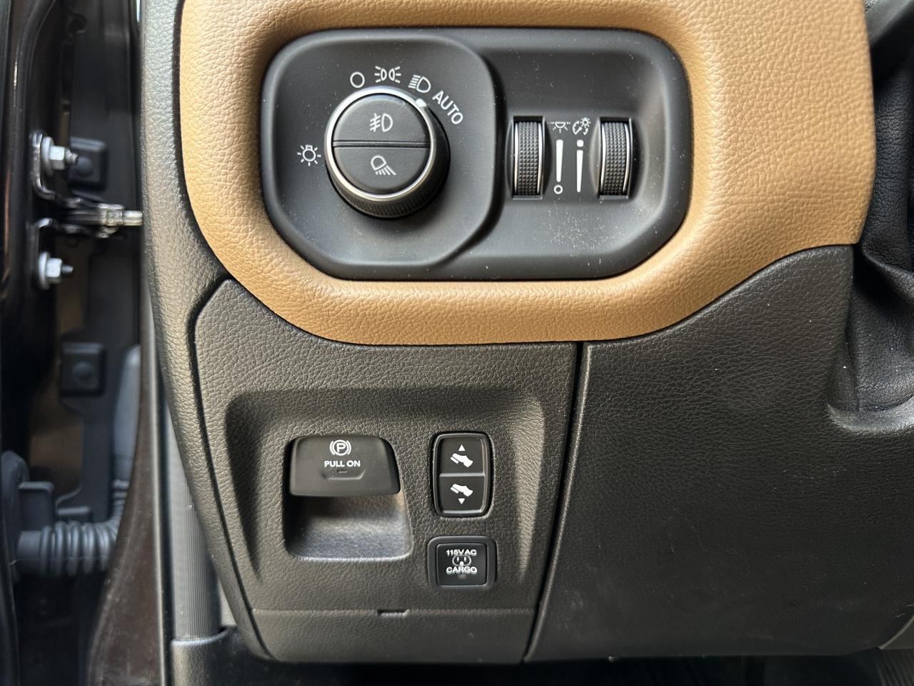 RAM 1500 Big Horn/Lone Star 4x2 Crew Cab 5'7" Box 2019