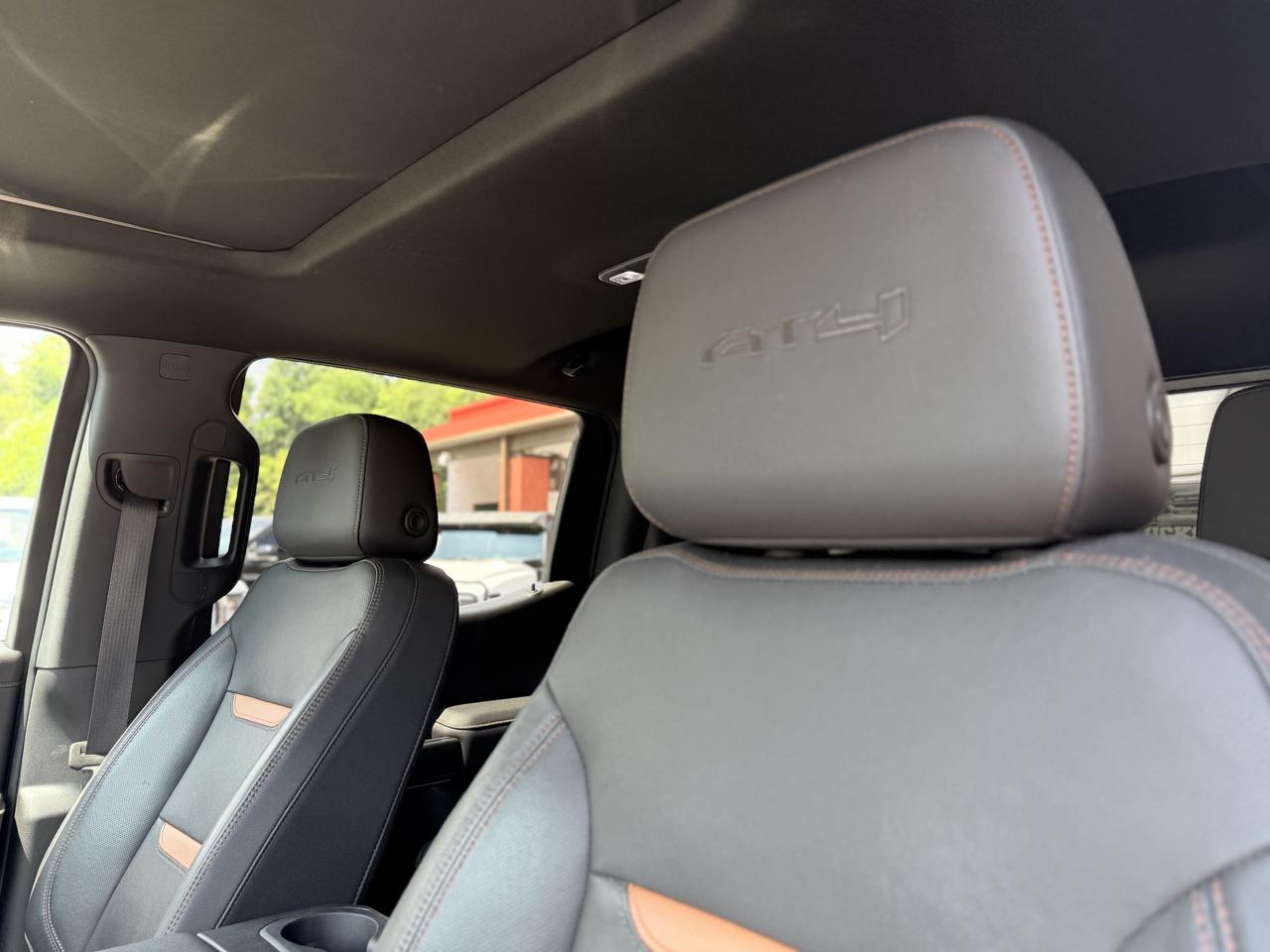 GMC Sierra 1500 Limited 4WD Crew Cab 147" AT4 2022