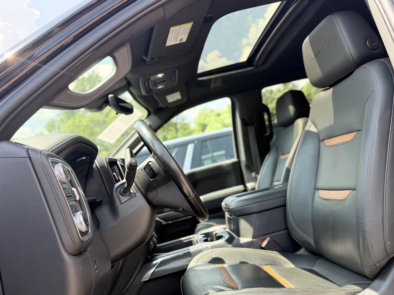 GMC Sierra 1500 Limited 4WD Crew Cab 147" AT4 2022