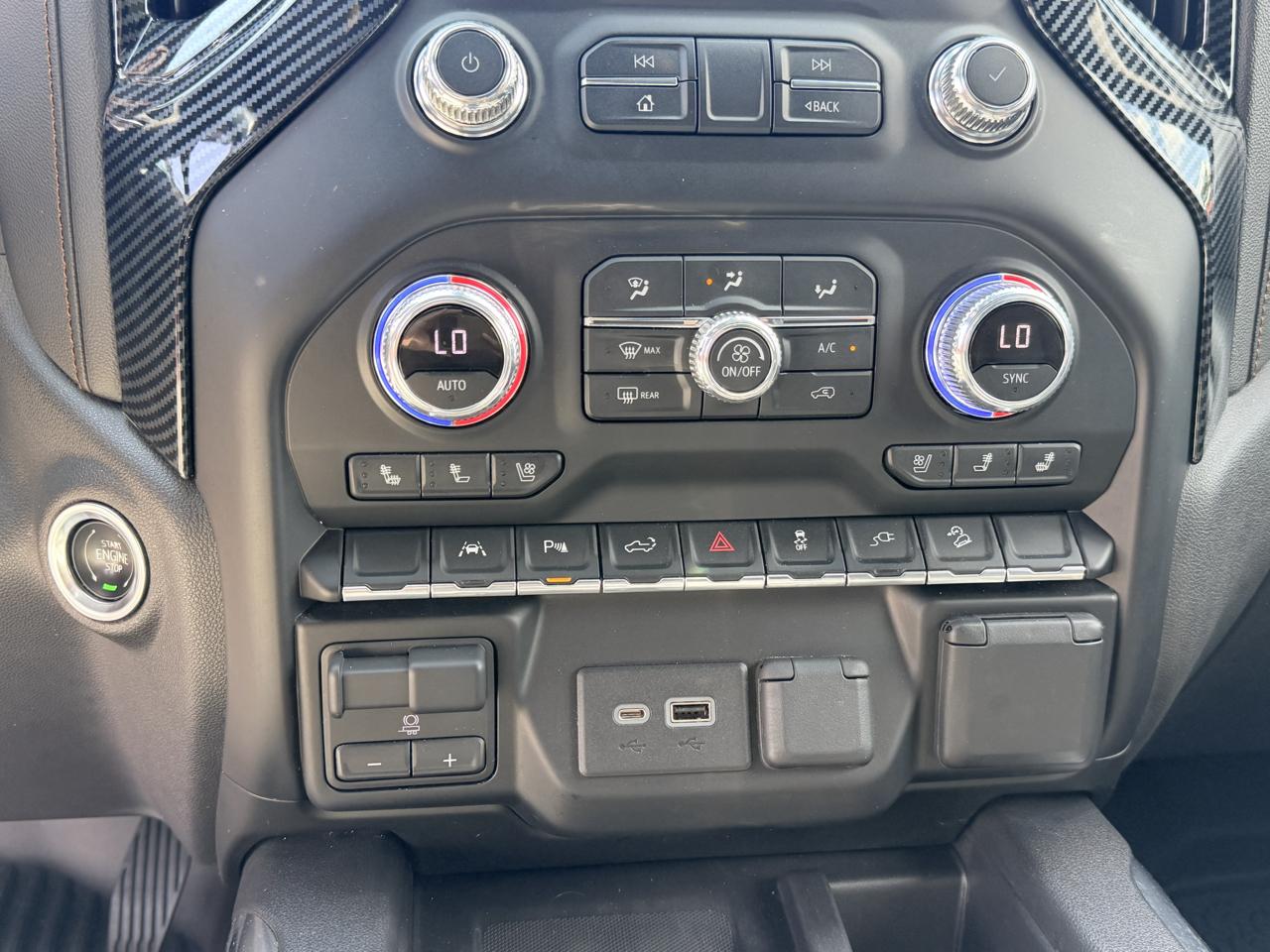 GMC Sierra 1500 Limited 4WD Crew Cab 147" AT4 2022