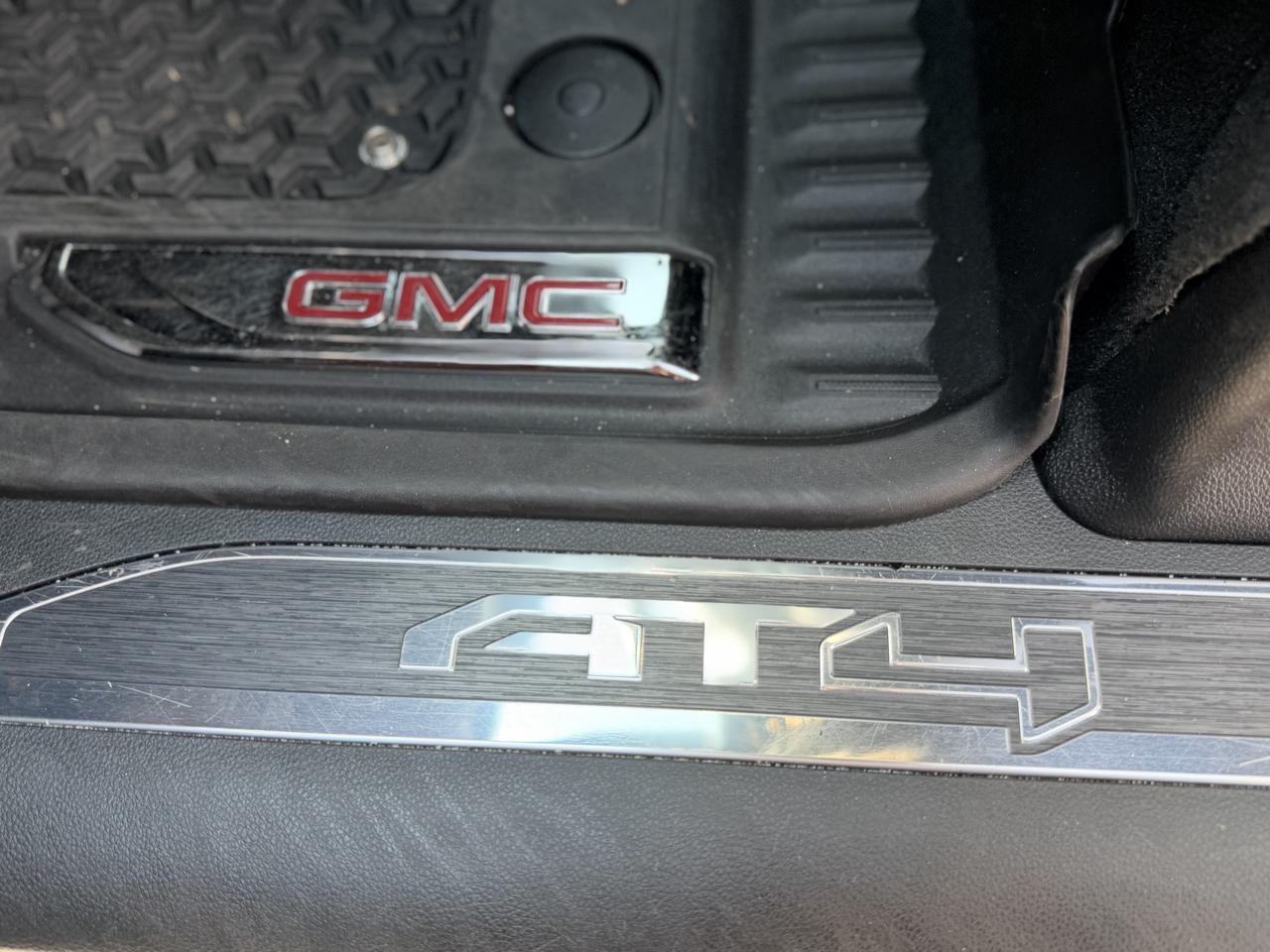 GMC Sierra 1500 Limited 4WD Crew Cab 147" AT4 2022