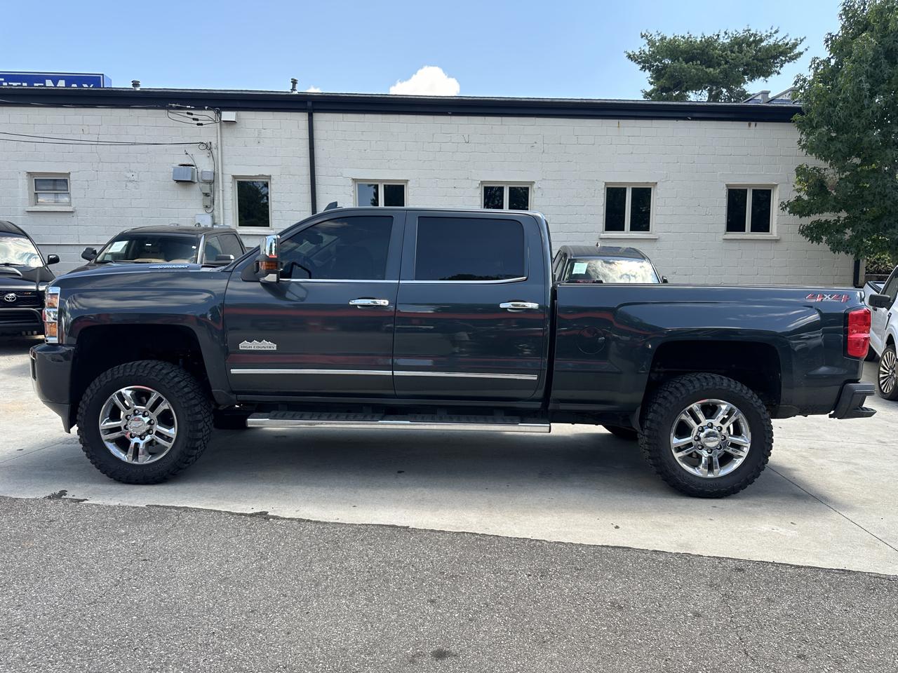 Chevrolet Silverado 2500HD 4WD Crew Cab 153.7" High Country 2018