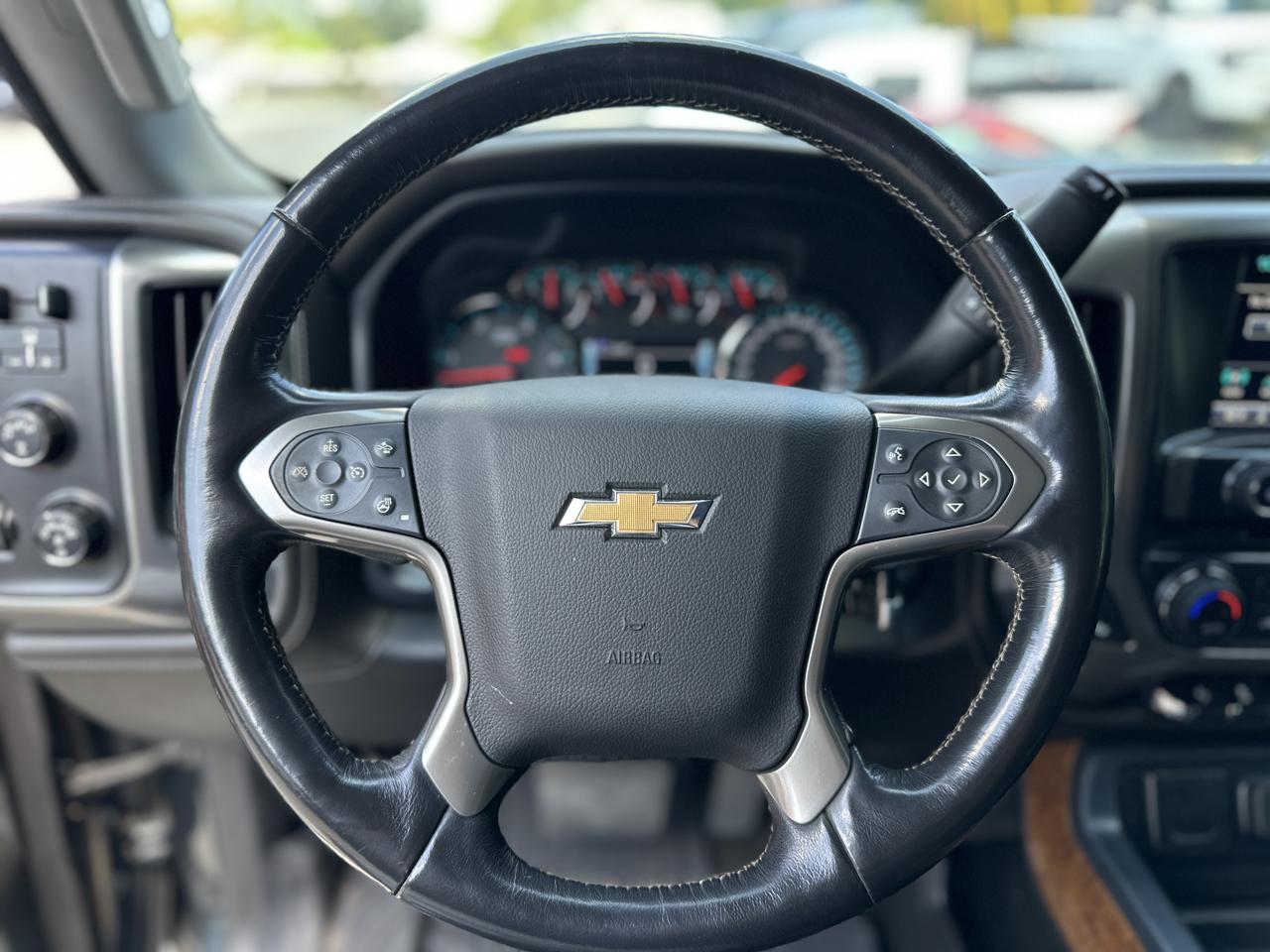 Chevrolet Silverado 2500HD 4WD Crew Cab 153.7" High Country 2018
