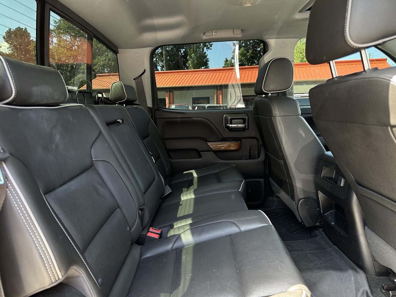 Chevrolet Silverado 2500HD 4WD Crew Cab 153.7" High Country 2018