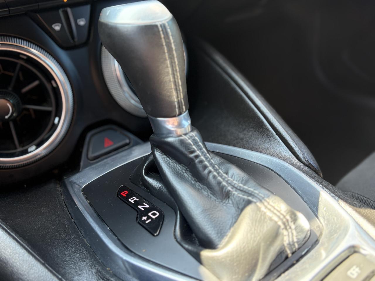 Chevrolet Camaro 2dr Cpe 1LT 2017