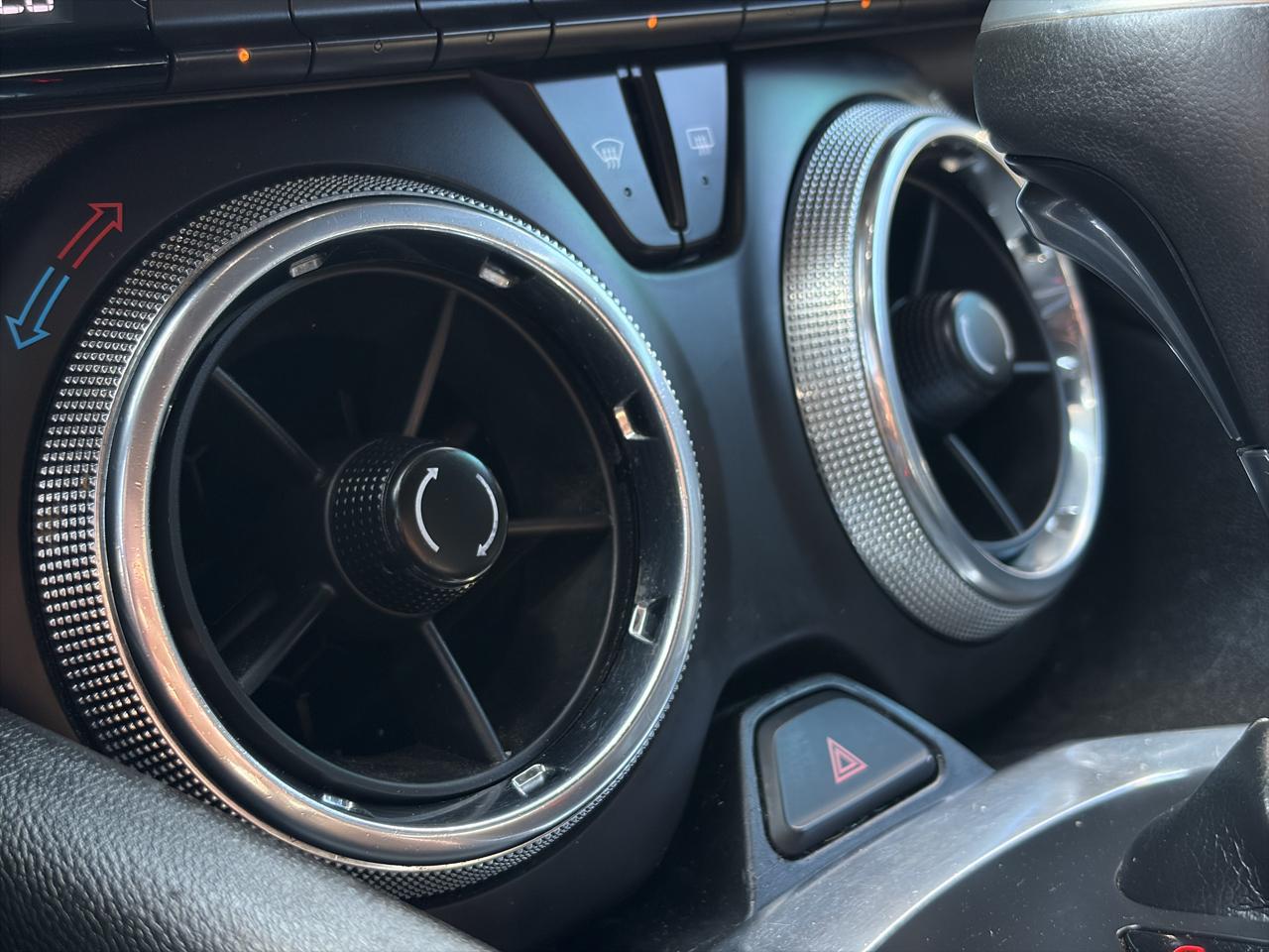 Chevrolet Camaro 2dr Cpe 1LT 2017