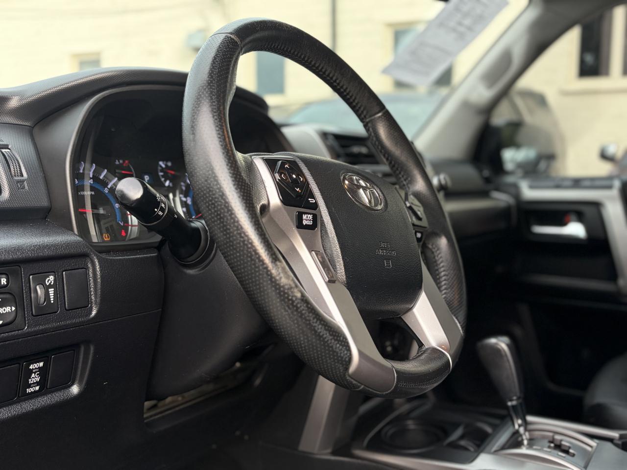 Toyota 4Runner RWD 4dr V6 SR5 Premium (Natl) 2014