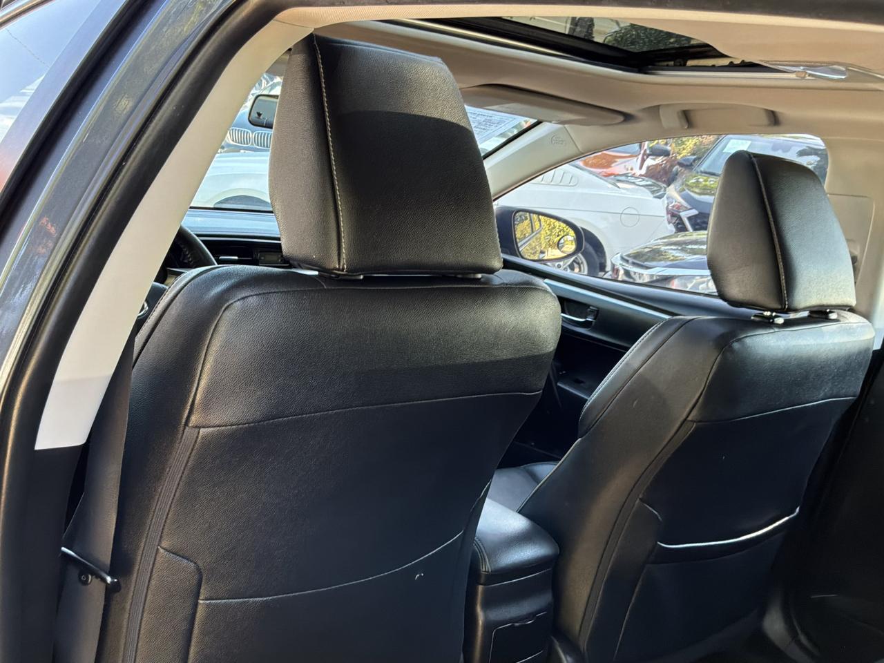 Toyota Corolla 4dr Sdn CVT LE Premium (Natl) 2014