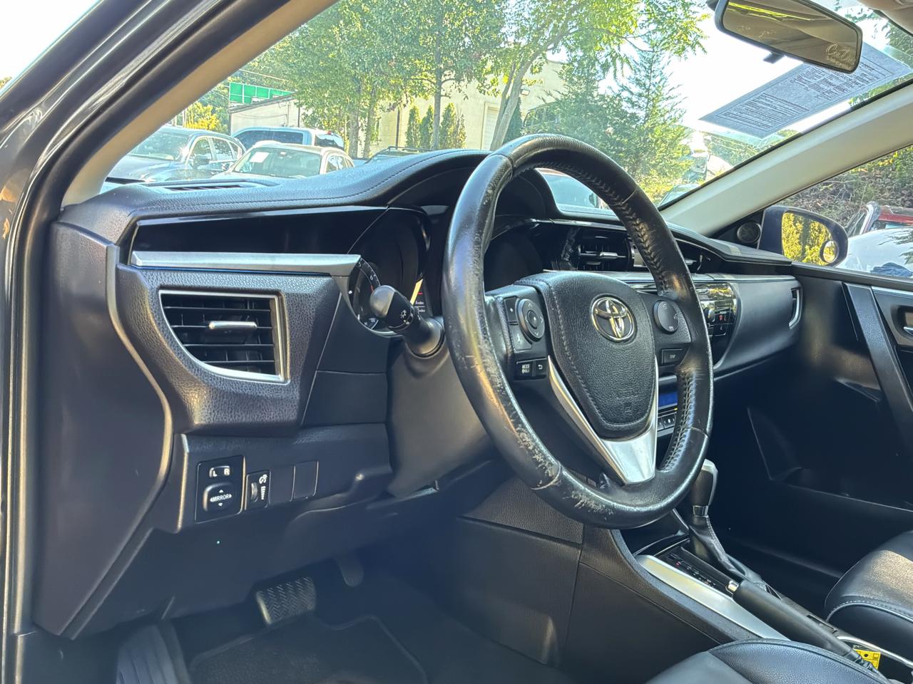 Toyota Corolla 4dr Sdn CVT LE Premium (Natl) 2014