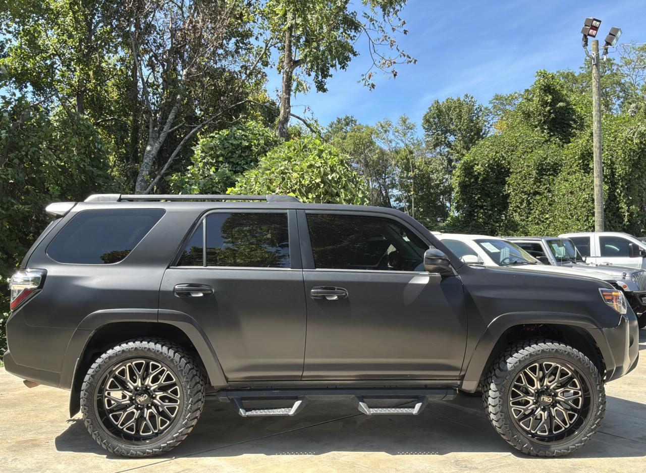 Toyota 4Runner SR5 Premium 2WD (Natl) 2018