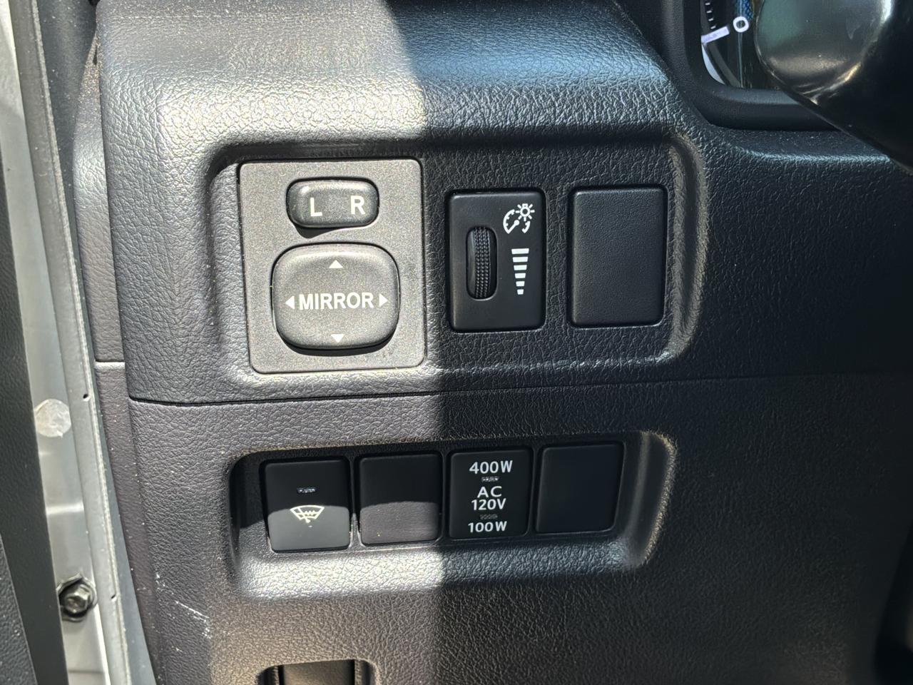 Toyota 4Runner SR5 Premium 2WD (Natl) 2018