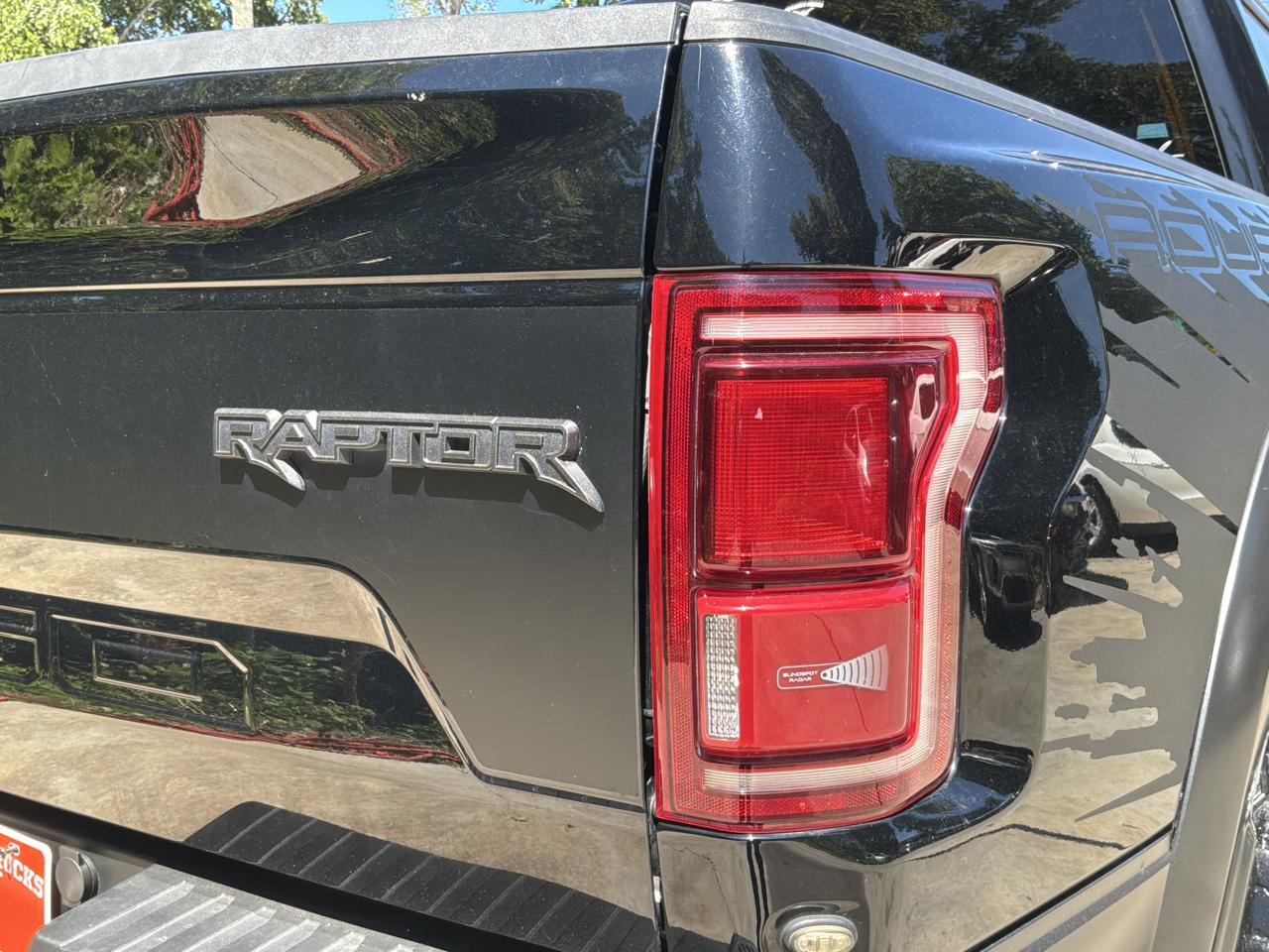 Ford F-150 4WD SuperCrew 150" FX4 2018