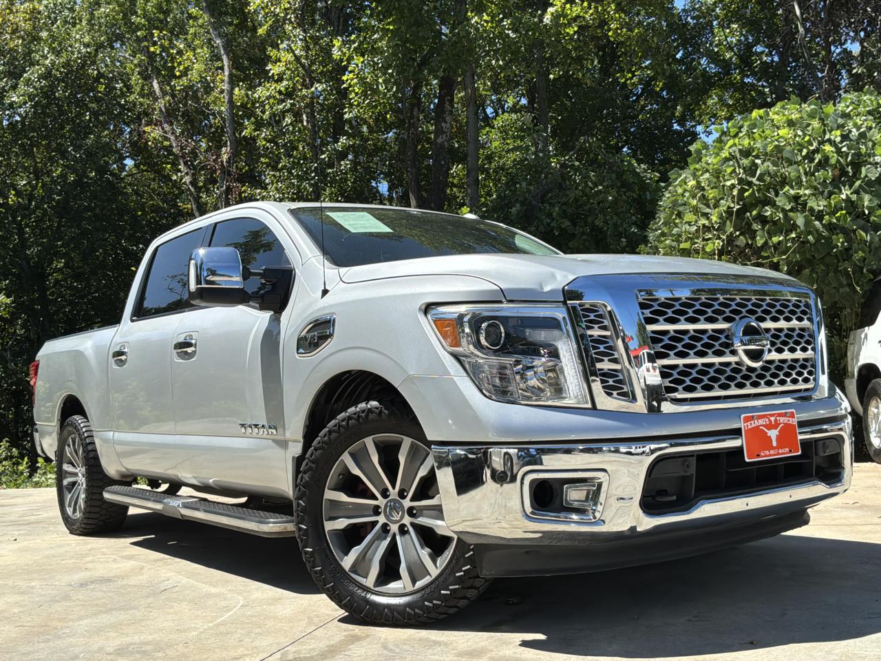 Nissan Titan 4x2 Crew Cab SL 2017