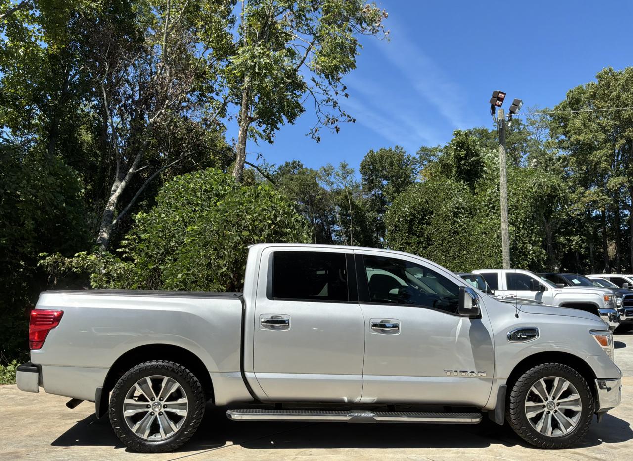 Nissan Titan 4x2 Crew Cab SL 2017