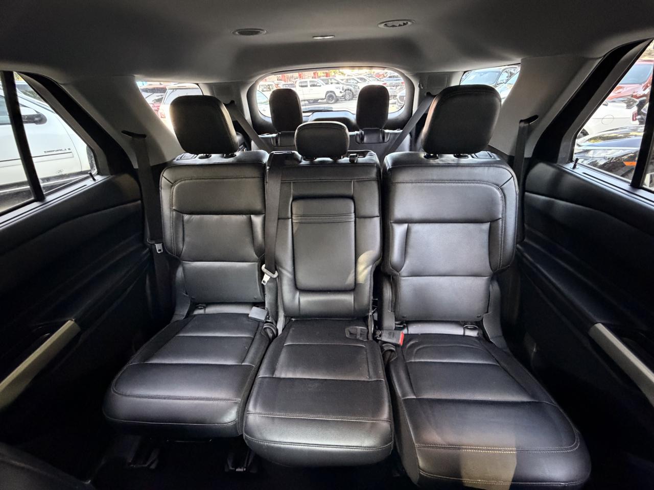 Ford Explorer Limited RWD 2021