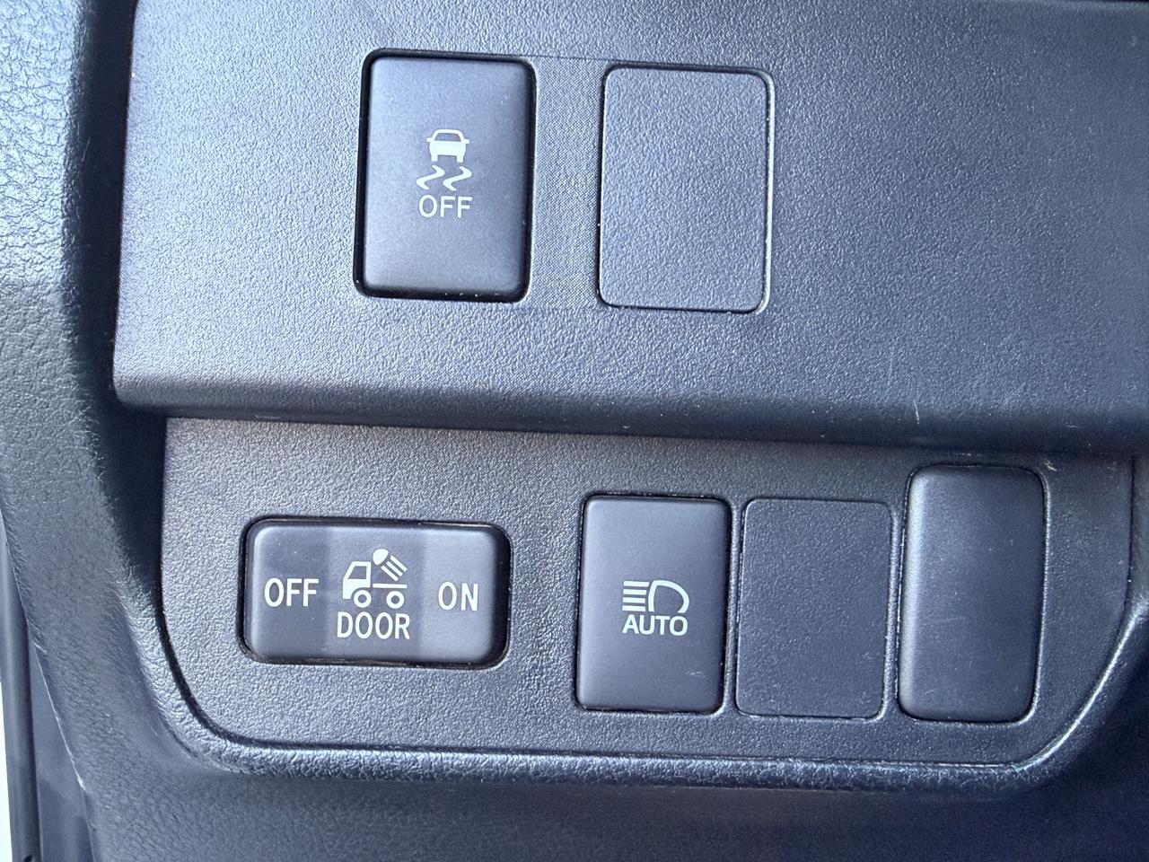 Toyota Tacoma 4WD TRD Off Road Double Cab 5' Bed V6 MT (Natl) 2023