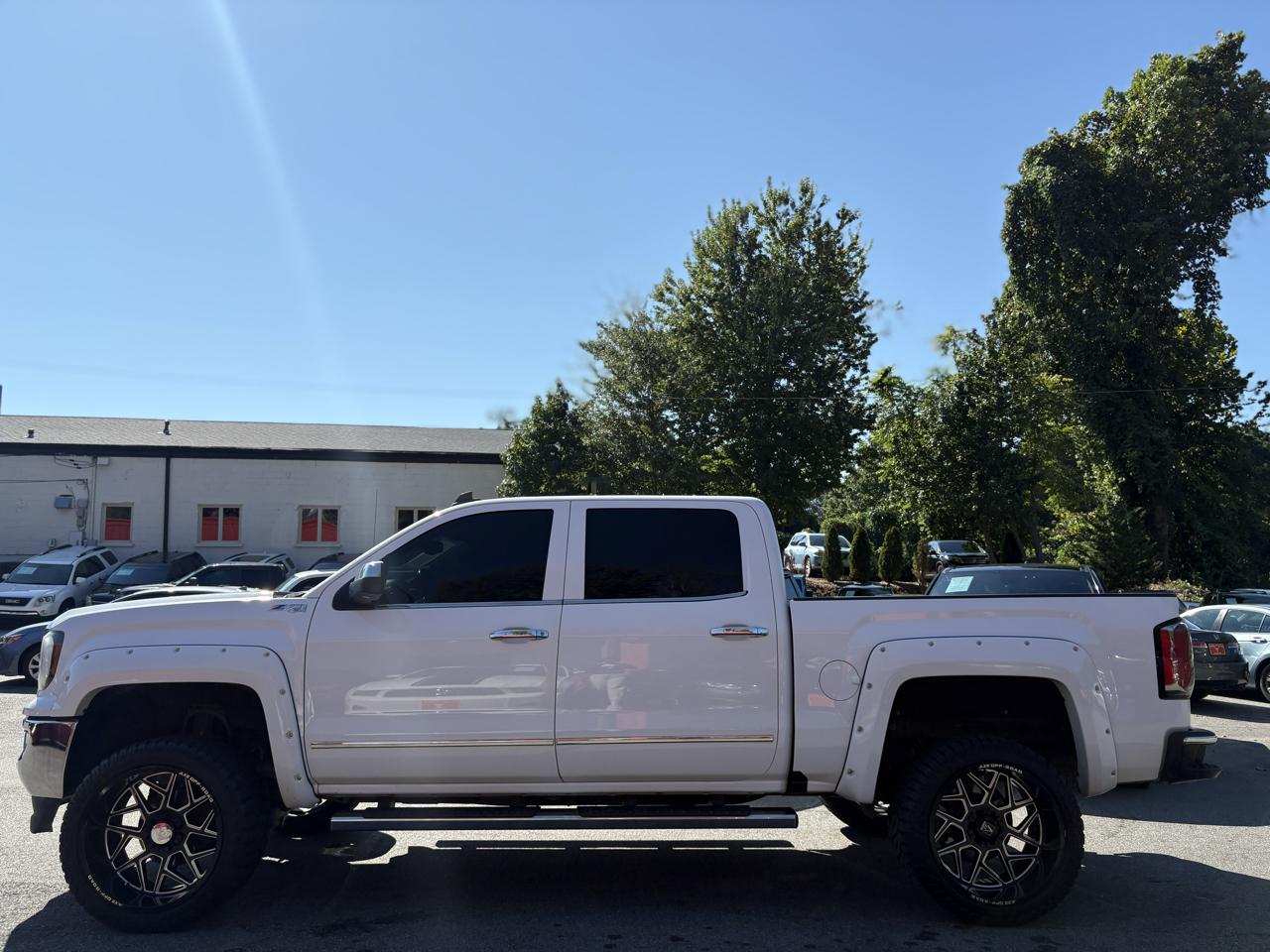 GMC Sierra 1500 4WD Crew Cab 143.5" SLT 2018