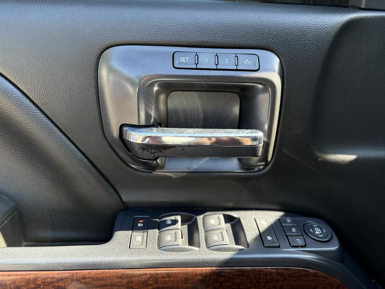 GMC Sierra 1500 4WD Crew Cab 143.5" SLT 2018