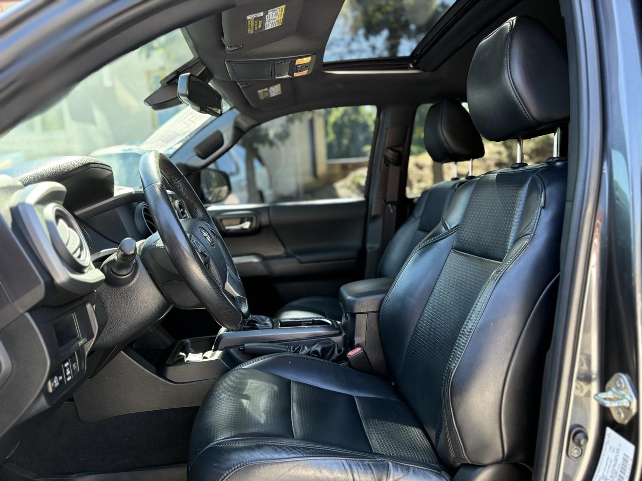 Toyota Tacoma TRD Off Road Double Cab 5' Bed V6 4x2 AT (Natl) 2018