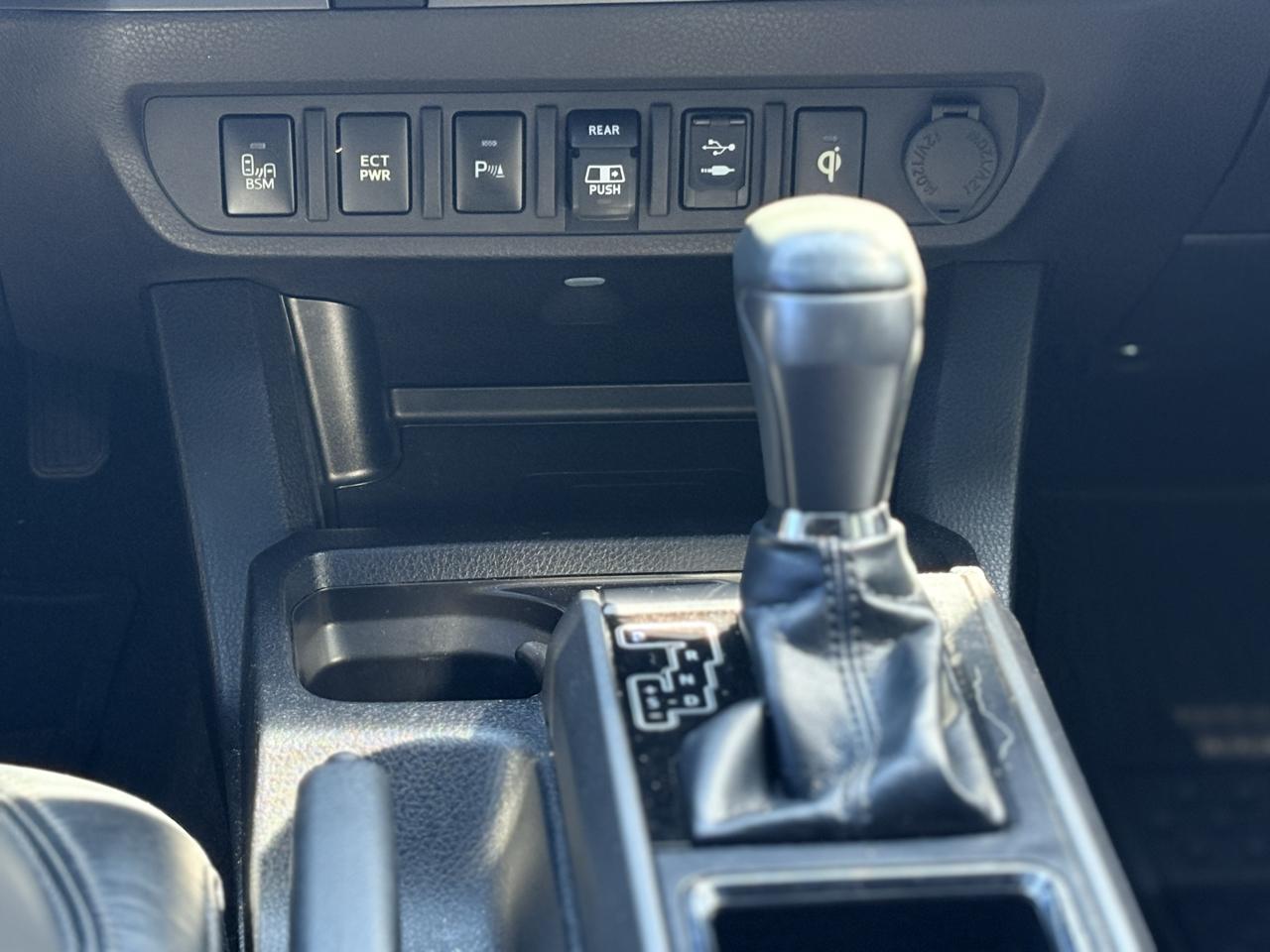 Toyota Tacoma TRD Off Road Double Cab 5' Bed V6 4x2 AT (Natl) 2018
