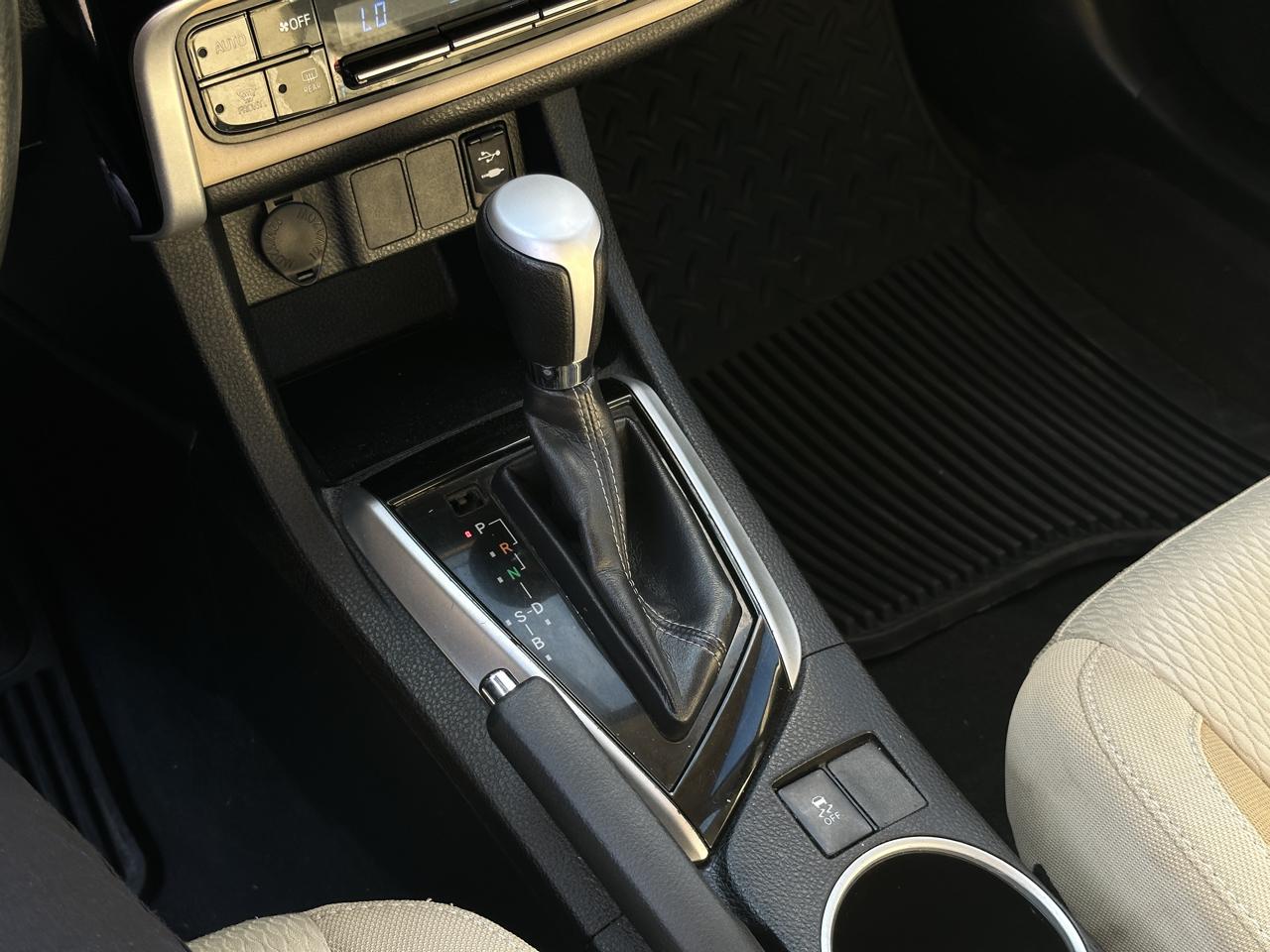 Toyota Corolla 50th Anniversary Special Edition CVT (Natl) 2017