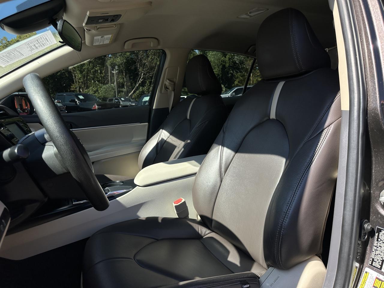 Toyota Camry LE Auto (Natl) 2019