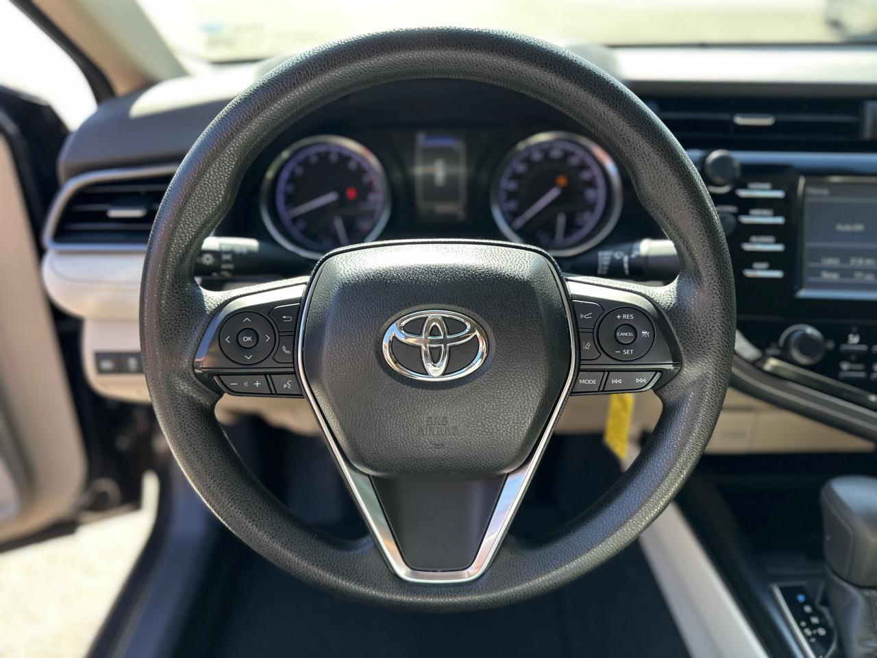 Toyota Camry LE Auto (Natl) 2019