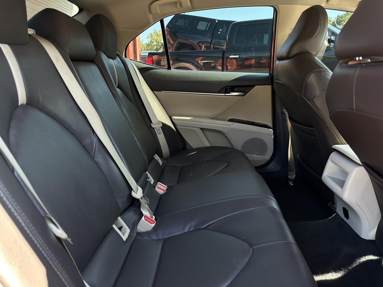 Toyota Camry LE Auto (Natl) 2019